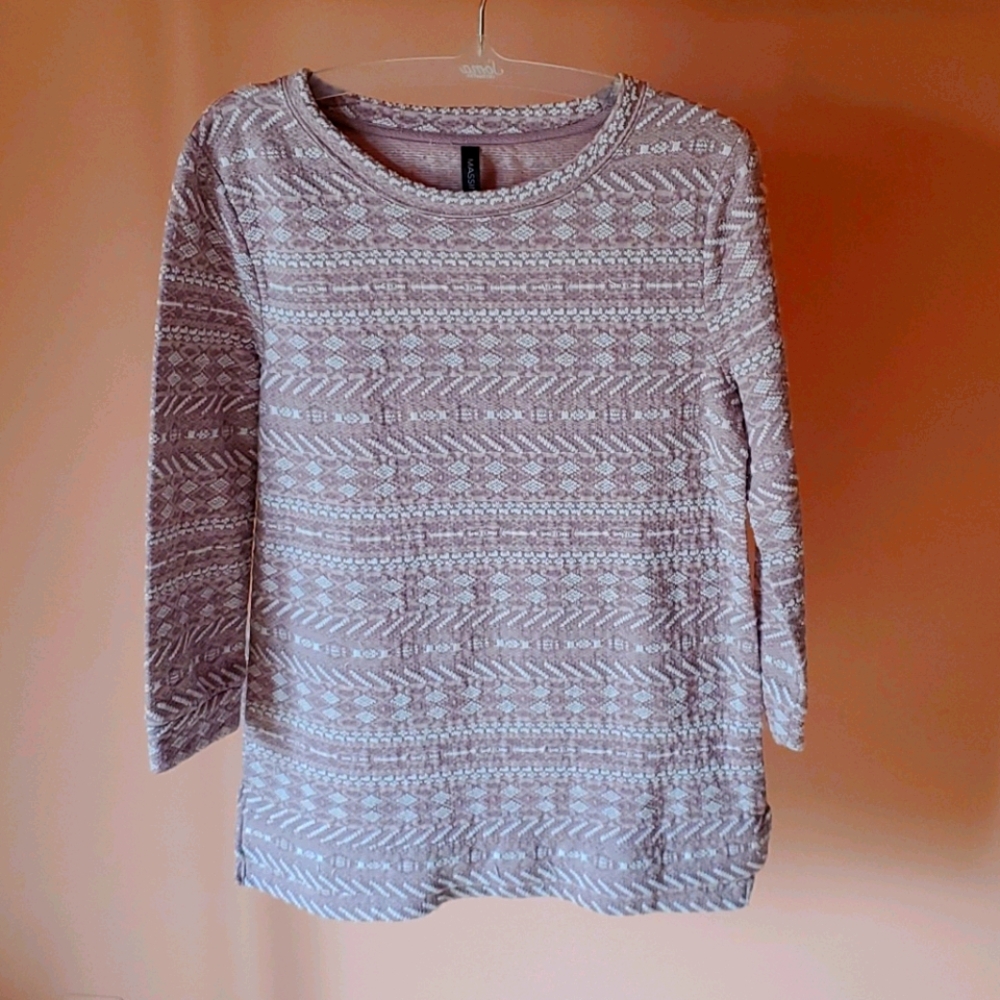 Patterned sweater